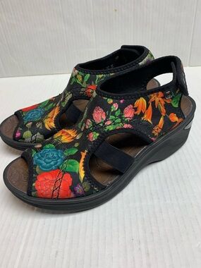 Bzees Dream Washable Wedge Sandals Black Floral Print Boho Size 8W